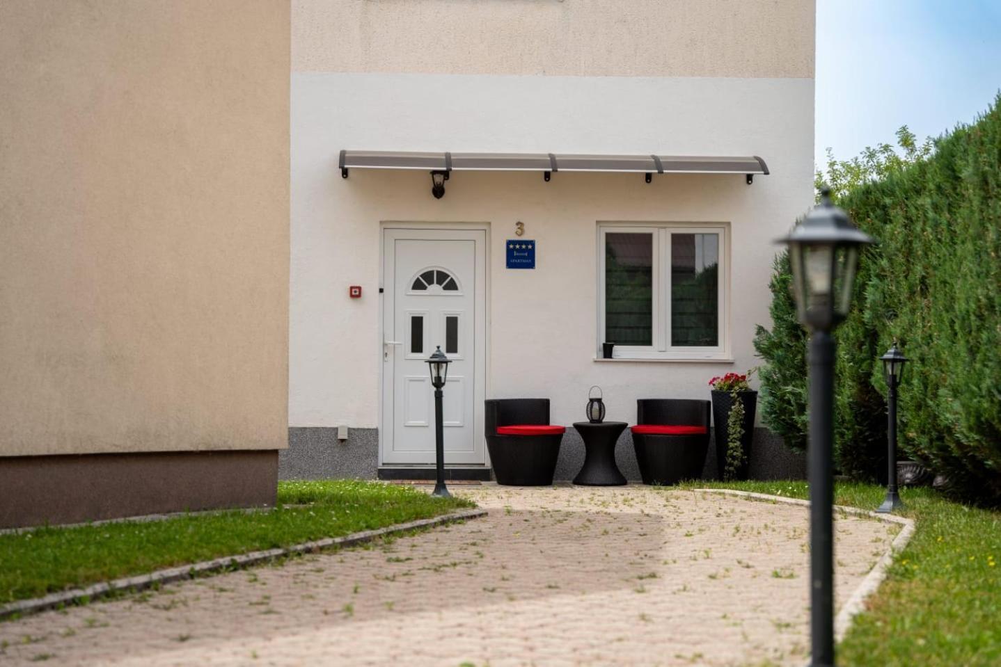 Apartman Mihovil Gospić Exteriér fotografie