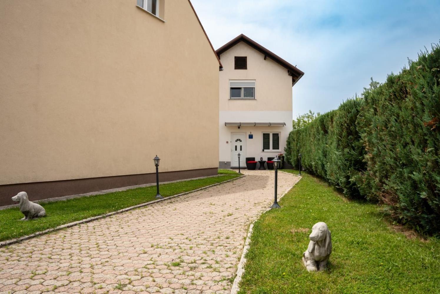 Apartman Mihovil Gospić Exteriér fotografie