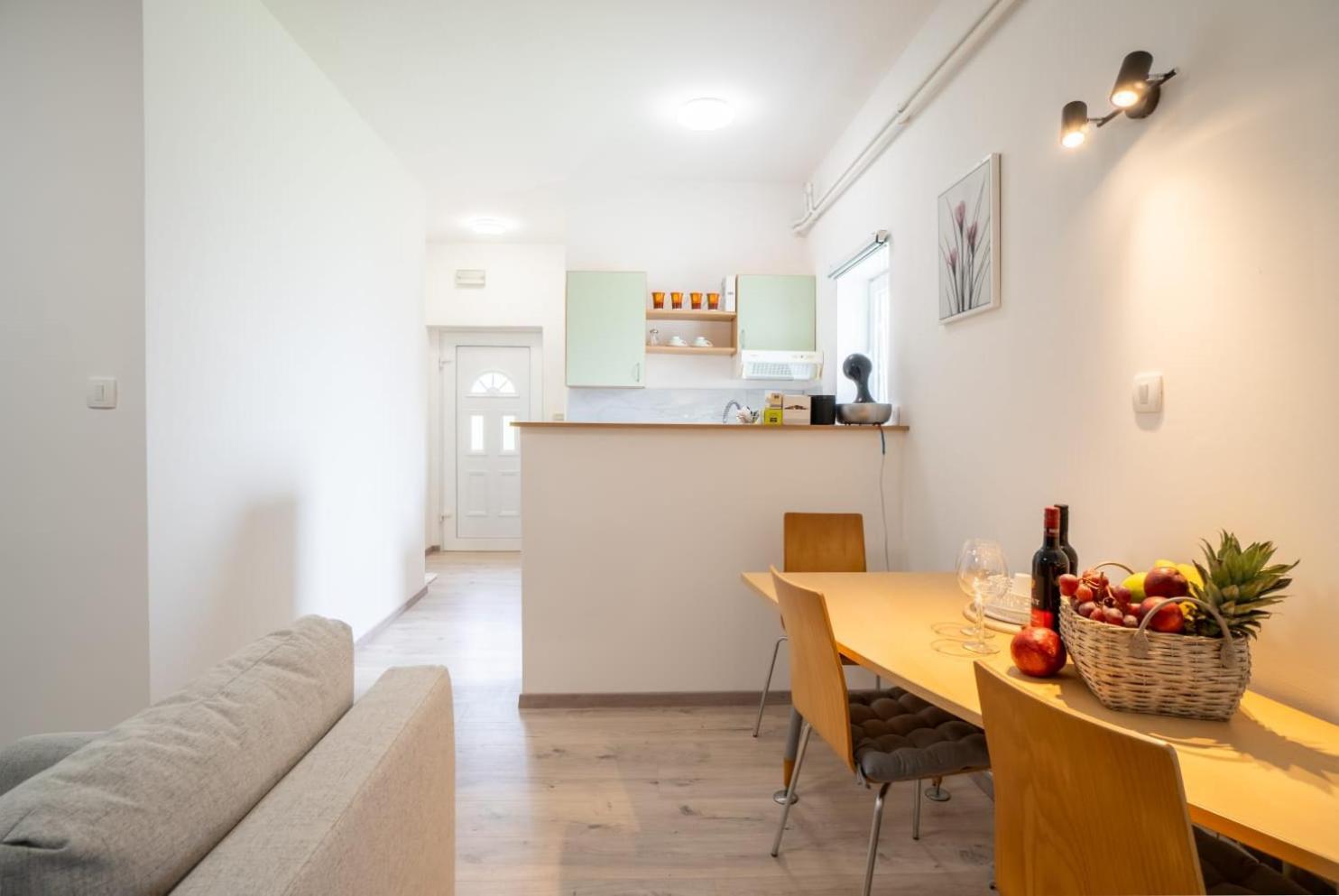 Apartman Mihovil Gospić Exteriér fotografie